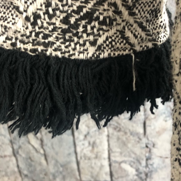 UO Ecote Belt Tie Fringe Cardigan - Picture 3 of 4